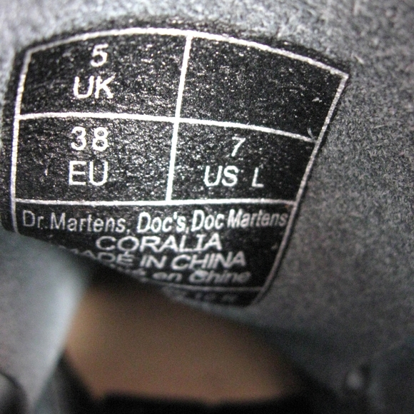 RARE Dr. Martens Coralia Women Black Velcro Combat Moto Boots SZ US7 - Picture 6 of 8